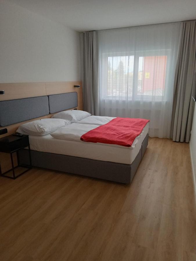 Hotel Kapitol มอสท์ ภายนอก รูปภาพ